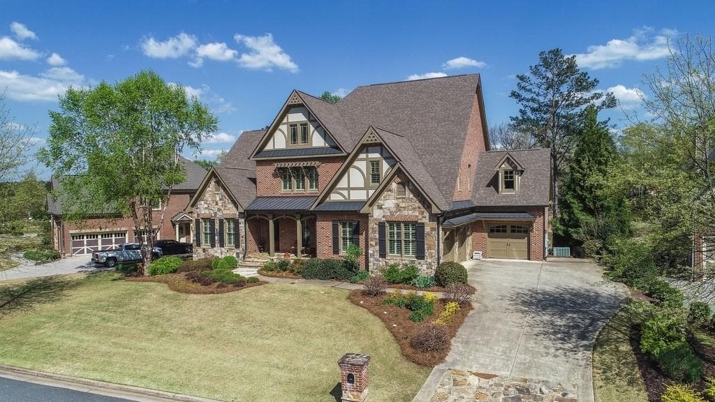 5 bedroom, 7,322 sq ft single family residence sold at 1667 FERNSTONE Drive, Acworth, GA 30101