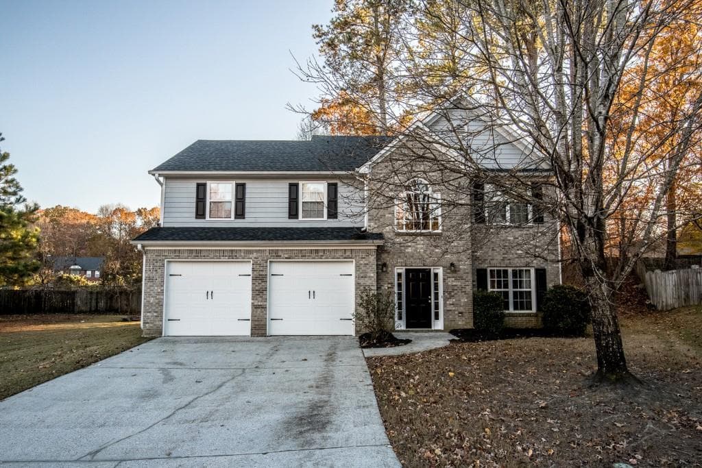 4 bedroom, 2,577 sq ft single family residence sold at 1118 Fountain Glen Court, Lawrenceville, GA 30043