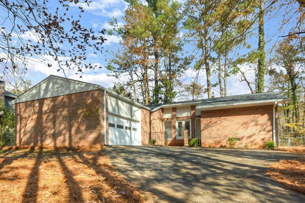 3 bedroom single family residence sold at 3290 CUSTER LAKE Drive, Marietta, GA 30064