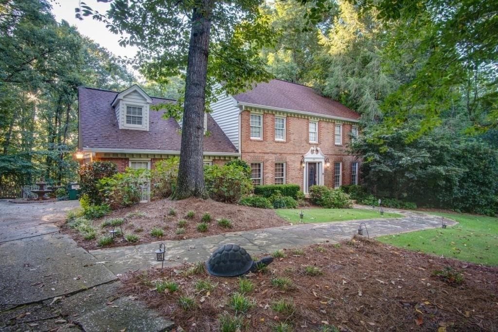 305 SKYRIDGE Drive, Sandy Springs, GA 30350 — most recent listing photo
