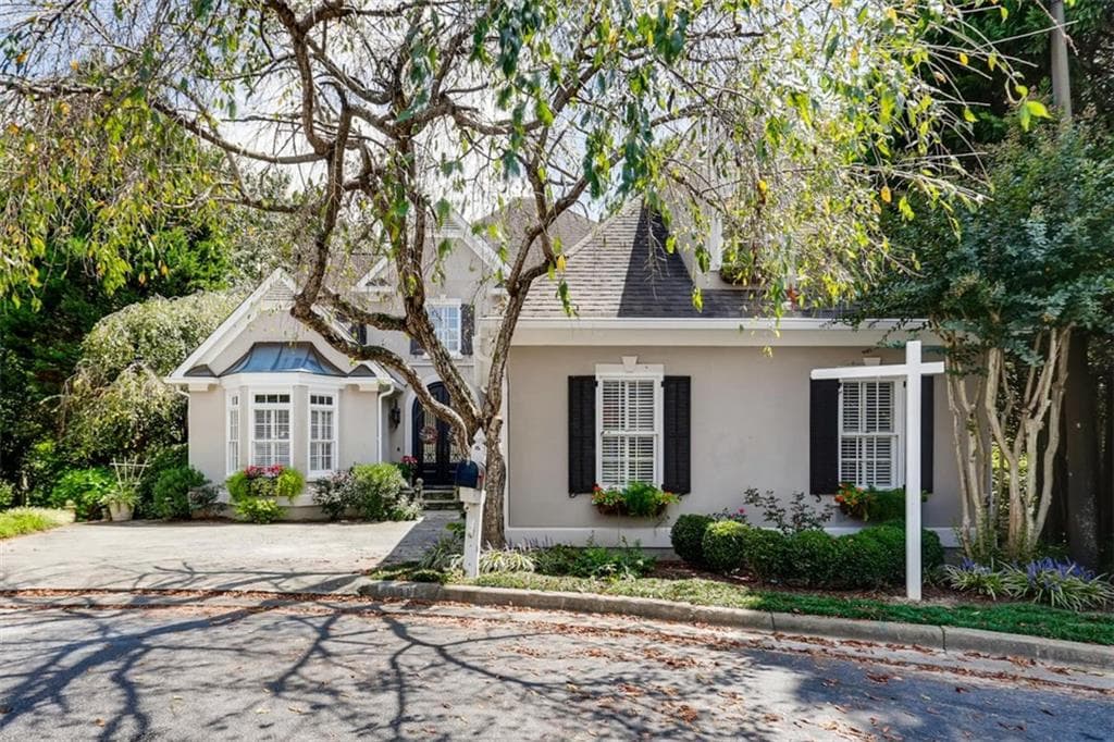 4061 Paran Pointe Drive, Atlanta, GA 30327 — most recent listing photo