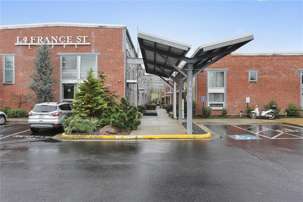 1 bedroom, 1,056 sq ft condominium sold at 1661 La France Street 222, Atlanta, GA 30307