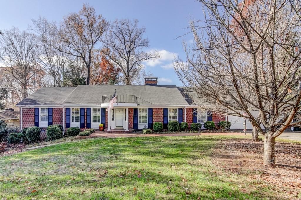 4790 Brinkley Lane, Sandy Springs, GA 30342 — most recent listing photo