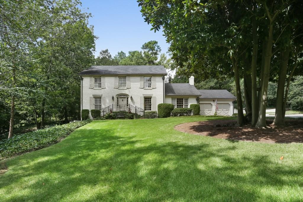 5 bedroom, 3,458 sq ft single family residence sold at 4340 Woodland Brook Drive, Atlanta, GA 30339