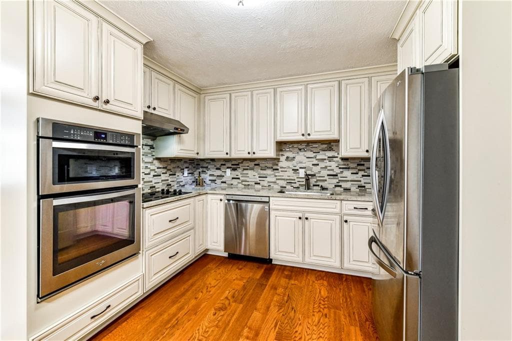 3 bedroom, 1,629 sq ft condominium sold at 3825 LaVista Road B1, Tucker, GA 30084