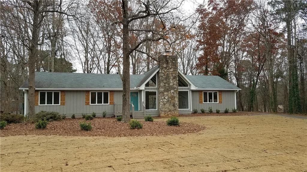 4880 Surrey Drive, Roswell, GA 30075 — most recent listing photo