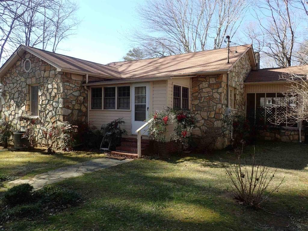 3 bedroom single family residence sold at 2290 Ball Ground Highway, Canton, GA 30114