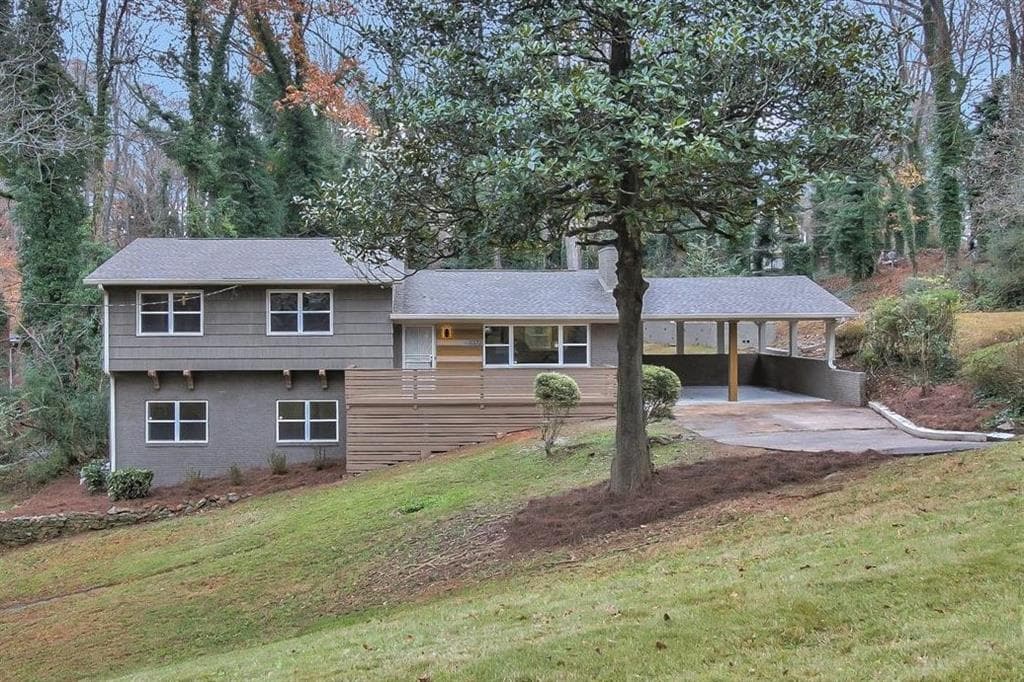 4 bedroom, 2,508 sq ft single family residence sold at 2372 Bolling Brook Drive, Atlanta, GA 30311