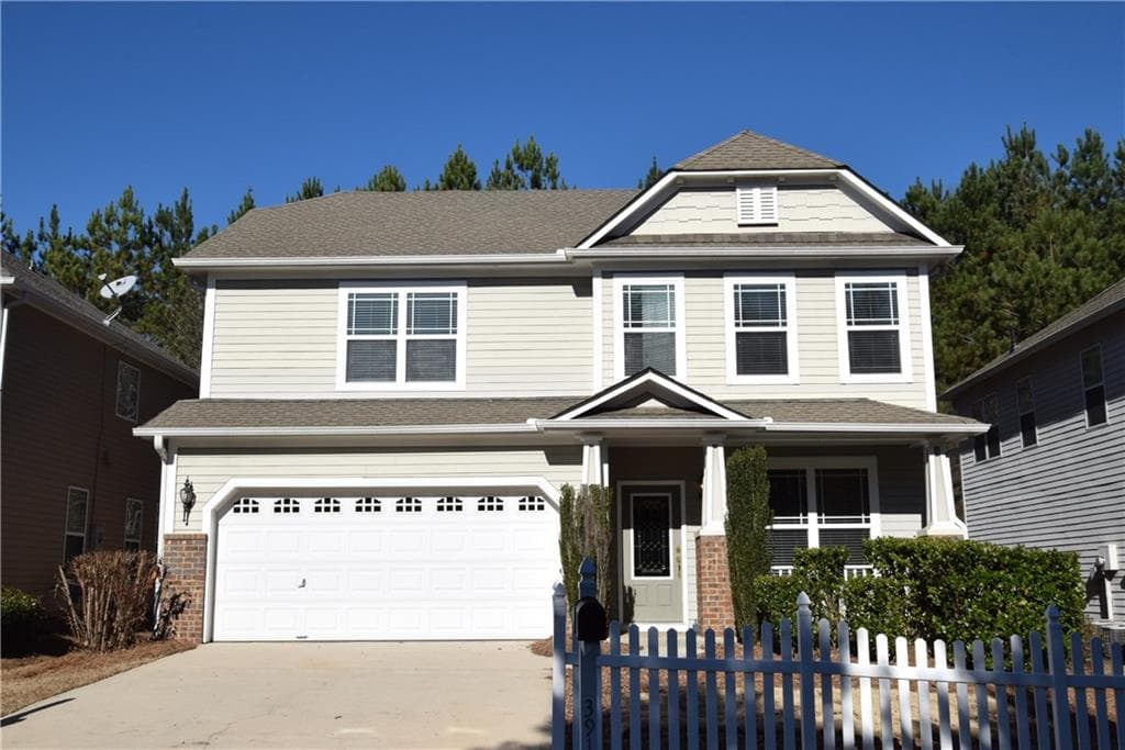 4 bedroom, 2,164 sq ft single family residence sold at 3914 Carriage House Drive, Cumming, GA 30040