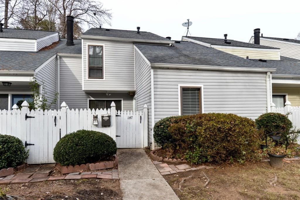 1147 Roselawn Lane, Marietta, GA 30067 — most recent listing photo