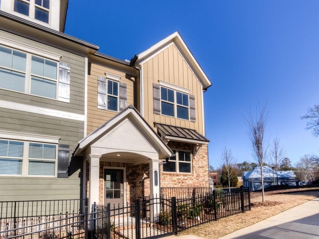 320 Lantana Lane, Woodstock, GA 30188 — most recent listing photo