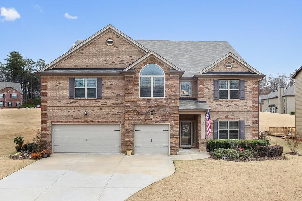 6 bedroom, 6,009 sq ft single family residence sold at 1366 Blairwood Court, Atlanta, GA 30331