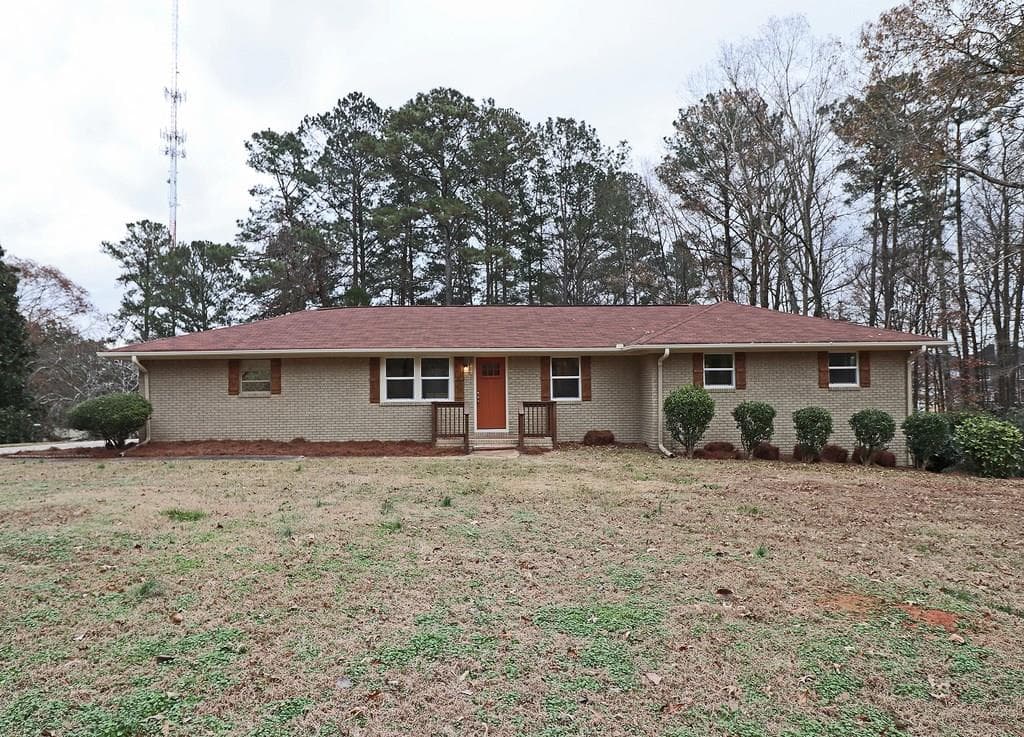 3 bedroom, 1,425 sq ft single family residence sold at 56 COOPER LAKE Road, Mableton, GA 30126