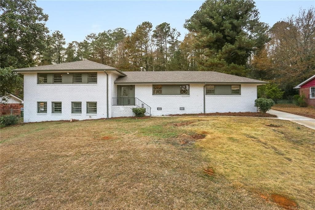4 bedroom, 2,200 sq ft single family residence sold at 1769 Laurens Drive, Atlanta, GA 30311