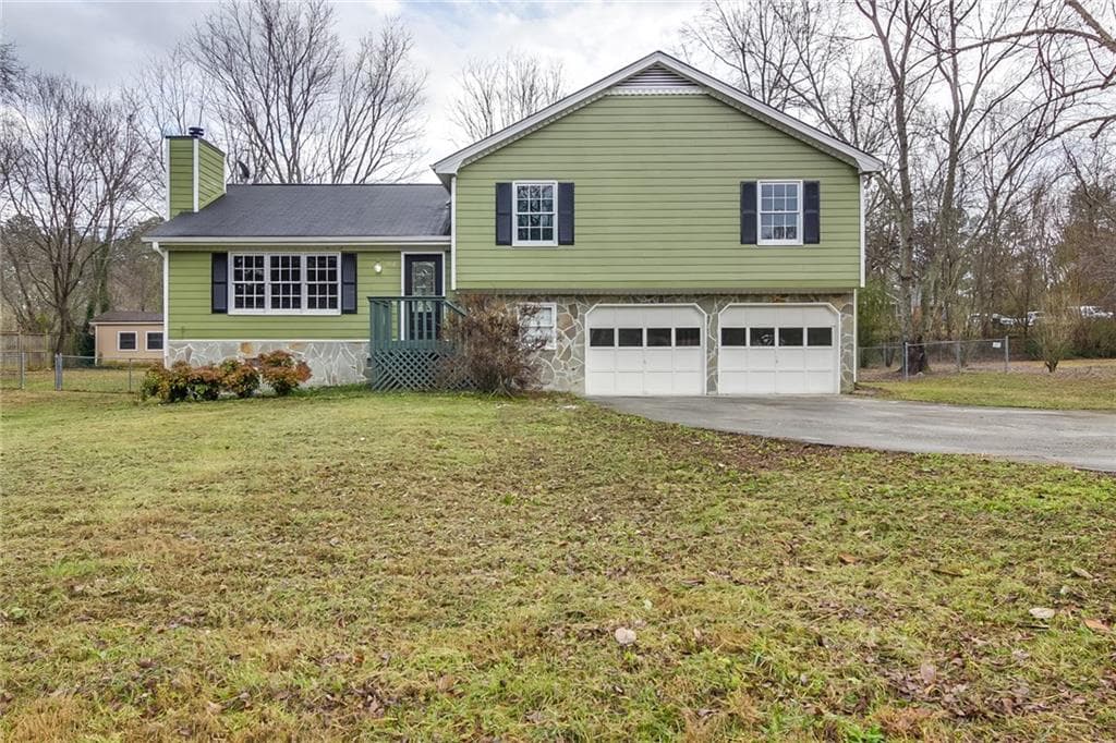 4 bedroom, 1,540 sq ft single family residence sold at 2158 Santa Fe Trail, Snellville, GA 30078