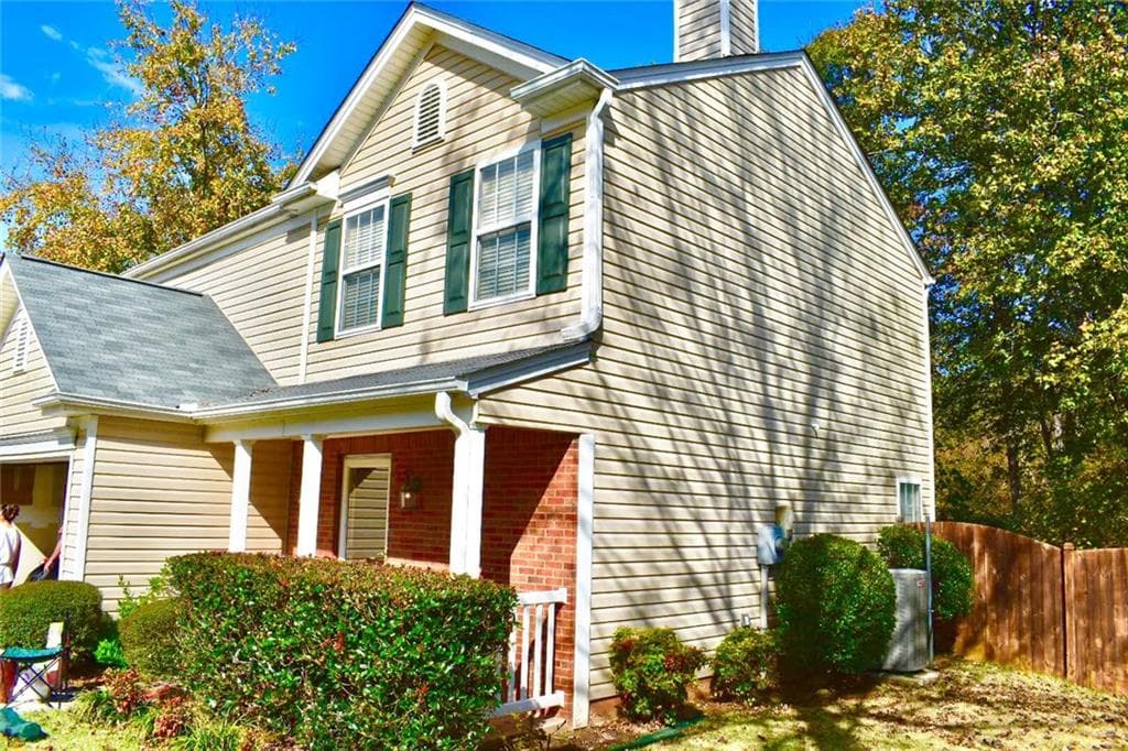 530 Arbor Ridge Drive, Stone Mountain, GA 30087 — most recent listing photo
