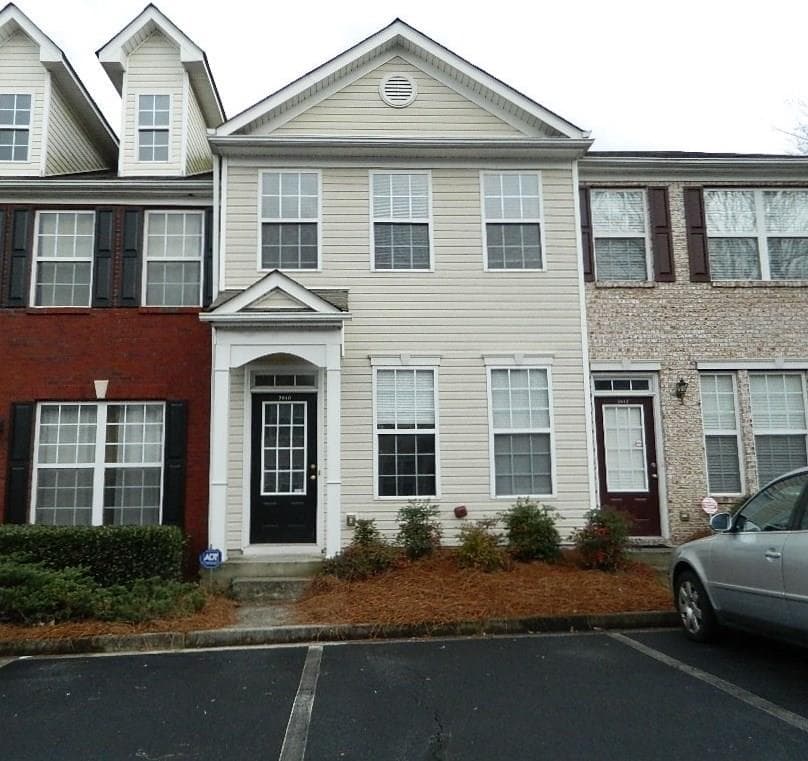 2 bedroom, 1,408 sq ft townhouse sold at 2640 Heathrow Drive, Lawrenceville, GA 30043