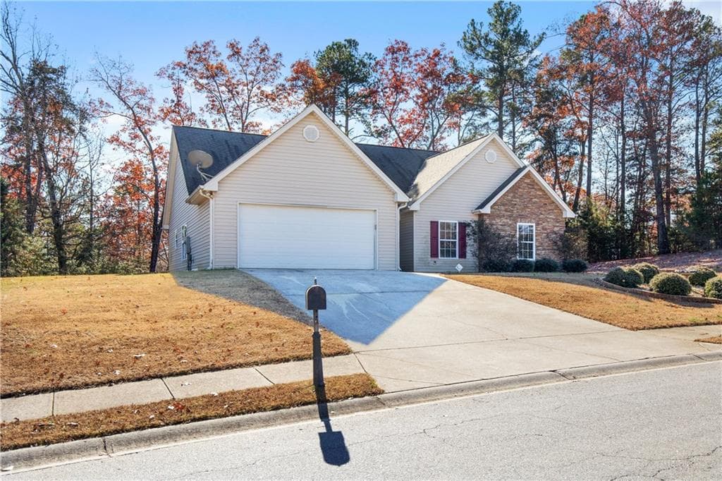 3404 Phoenix Cove Drive, Gainesville, GA 30506 — most recent listing photo
