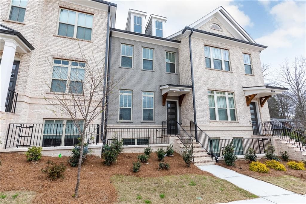 4360 Parkside Place, Sandy Springs, GA 30342 — most recent listing photo