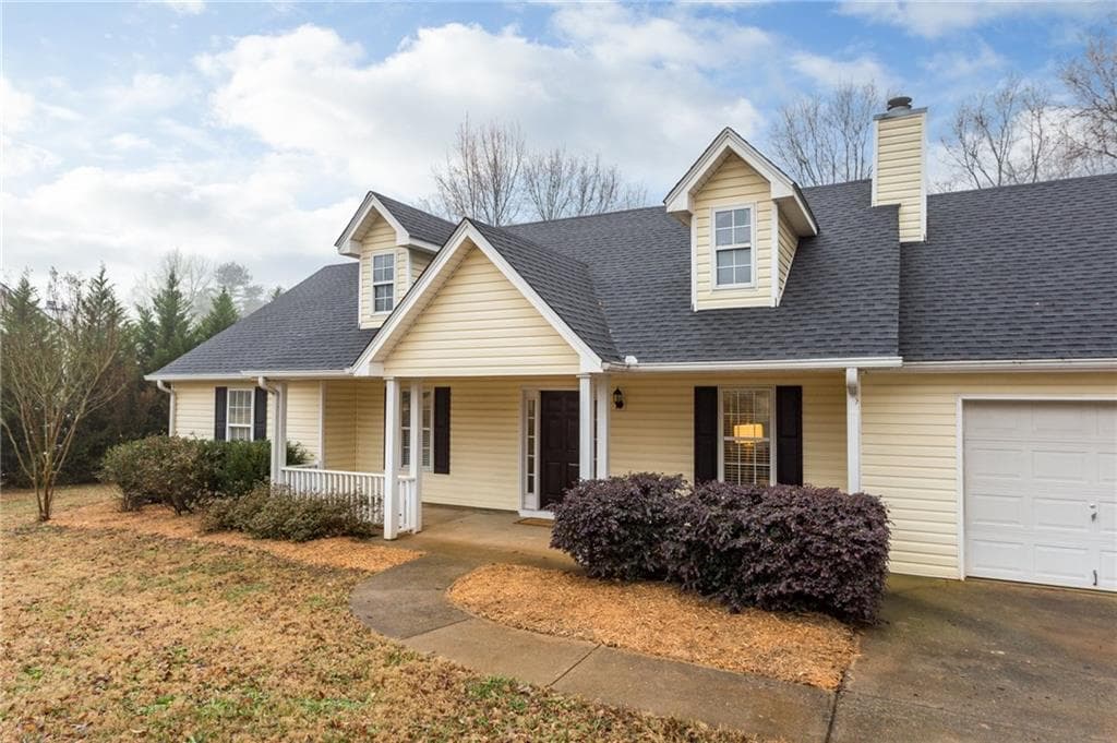 104 Hawthorne Dr Drive, Jefferson, GA 30549 — most recent listing photo