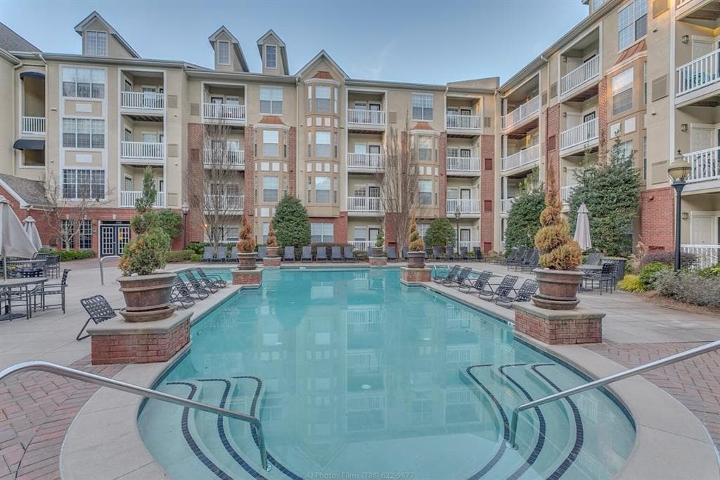 1 bedroom, 864 sq ft condominium sold at 1232 Westchester Ridge, Atlanta, GA 30329
