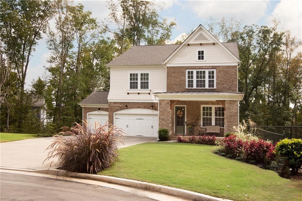 4 bedroom, 3,239 sq ft single family residence sold at 353 Bennington Place, Canton, GA 30115