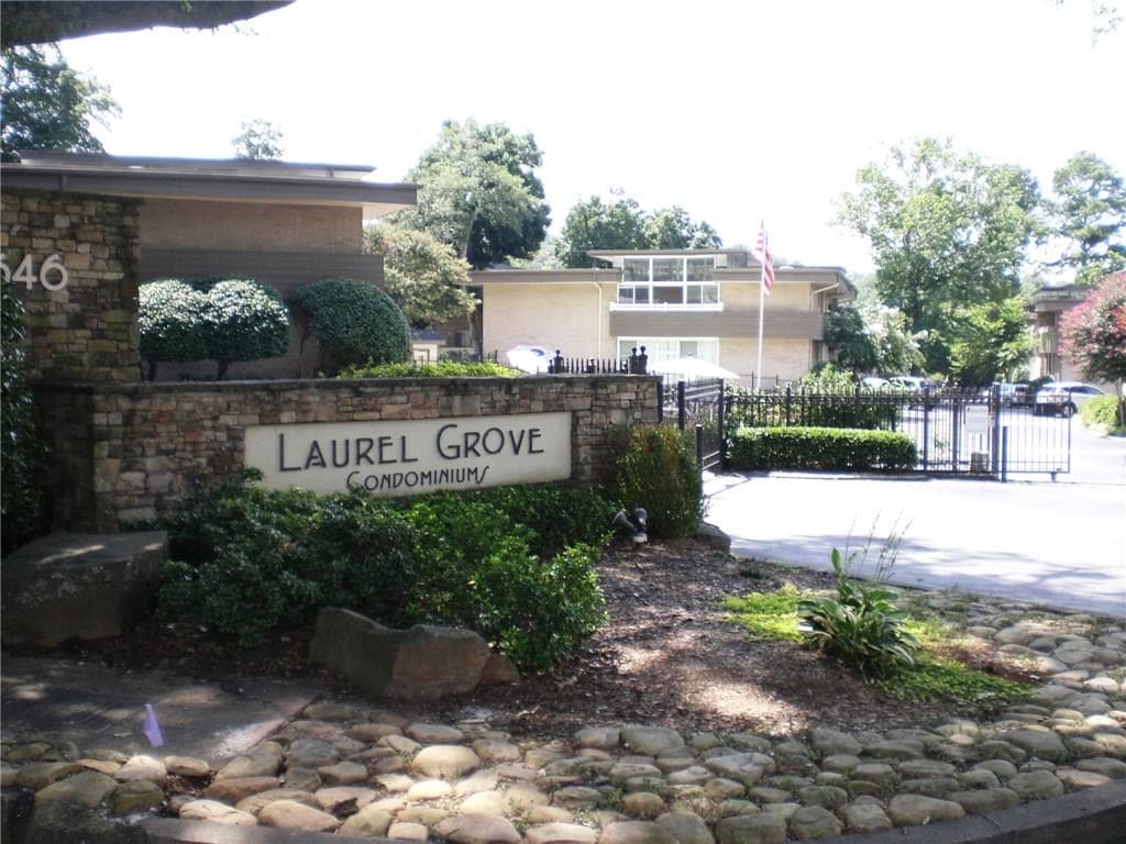346 Carpenter Drive 40, Atlanta, GA 30328 — most recent listing photo