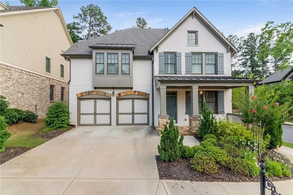 4 bedroom, 3,224 sq ft single family residence sold at 2610 Kentwood Lane, Alpharetta, GA 30009