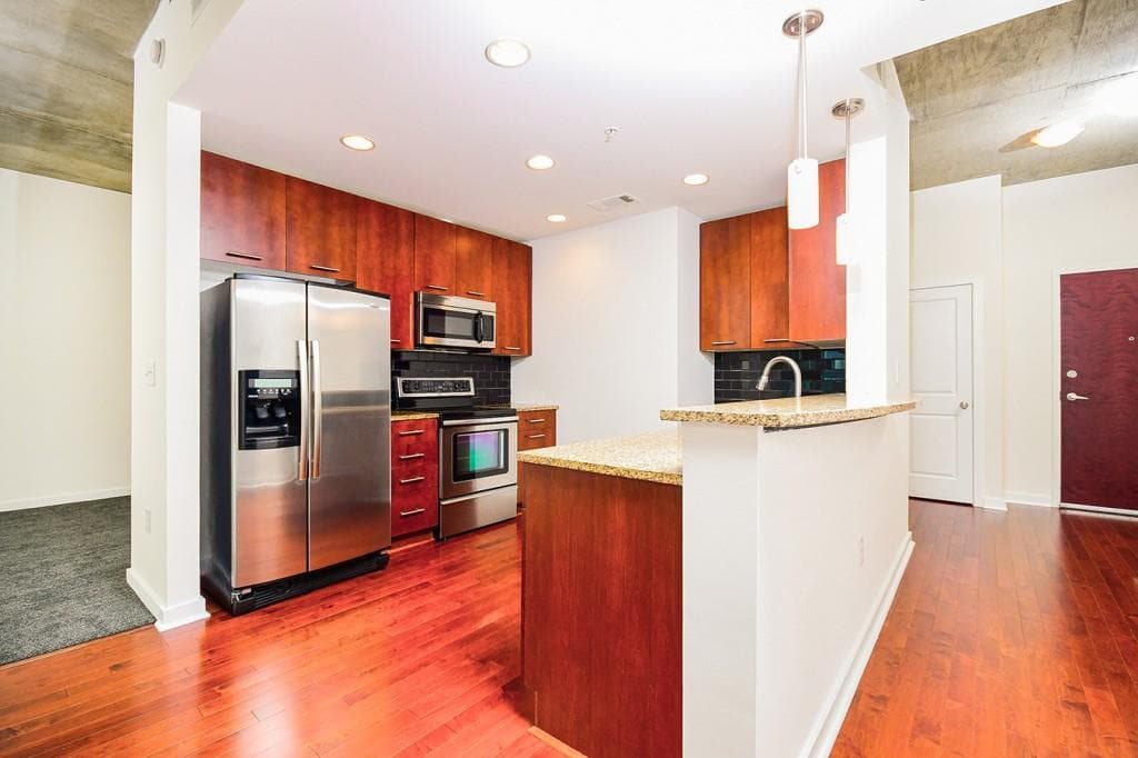 2 bedroom, 1,344 sq ft condominium sold at 3300 Windy Ridge Parkway 813, Atlanta, GA 30339