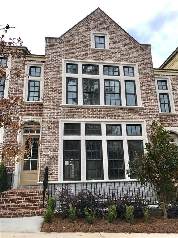 227 Devin Place 42, Atlanta, GA 30305 — most recent listing photo