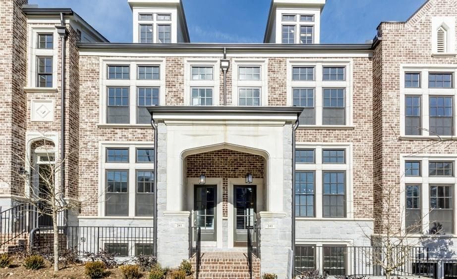 243 Devin Place 34, Atlanta, GA 30305 — most recent listing photo
