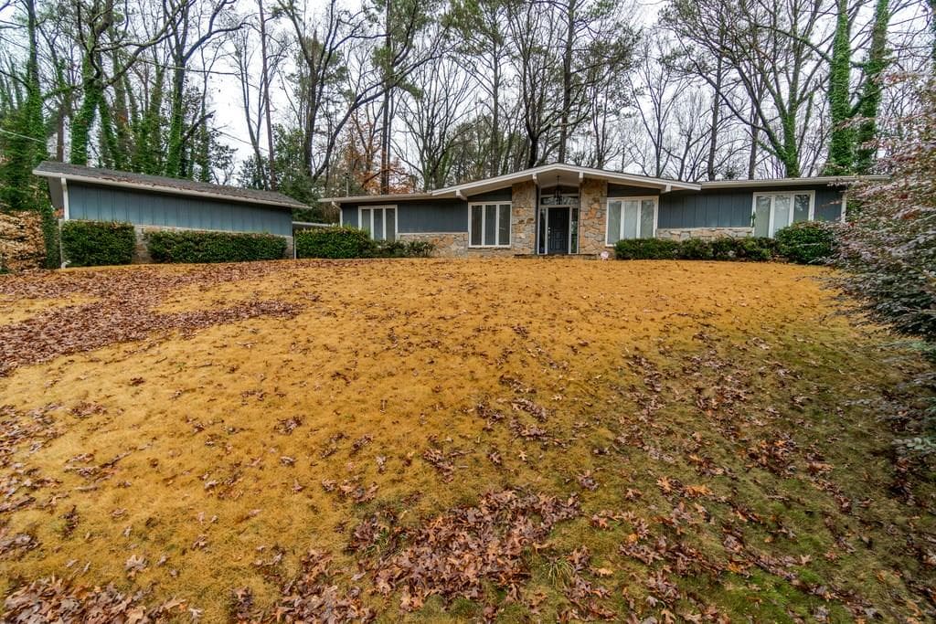 4 bedroom, 2,408 sq ft single family residence sold at 4645 JETTRIDGE Drive, Atlanta, GA 30327