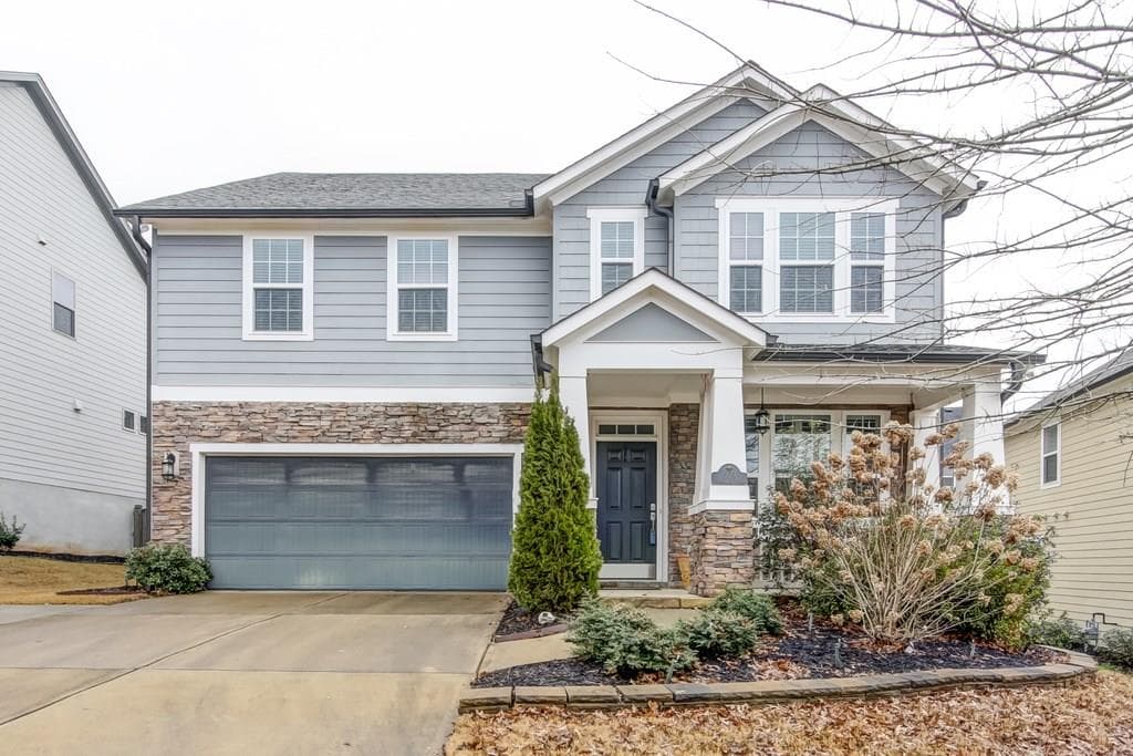 4 bedroom, 3,704 sq ft single family residence sold at 609 STONE HILL Drive, Woodstock, GA 30188