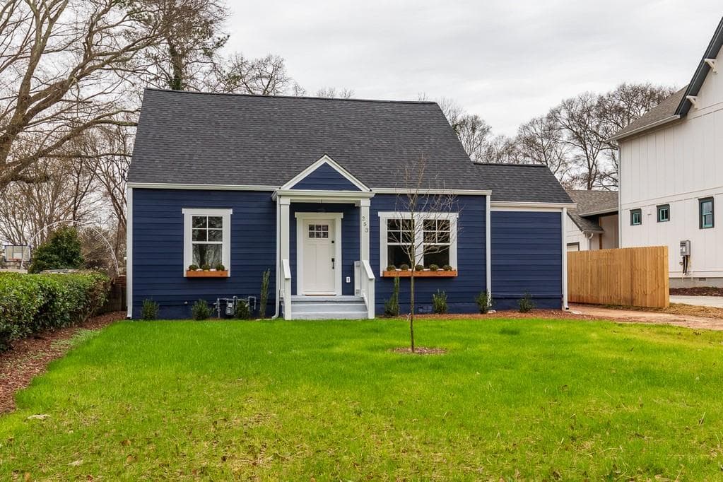 4 bedroom, 1,974 sq ft single family residence sold at 253 S HOWARD Street 0, Atlanta, GA 30317