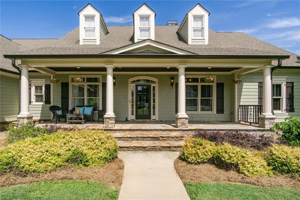 5 bedroom, 5,340 sq ft single family residence sold at 200 Edwards Brook Court, Canton, GA 30115