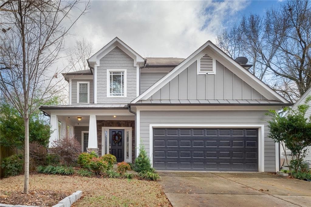 3 bedroom, 1,941 sq ft single family residence sold at 2510 Edwards Drive, Atlanta, GA 30318