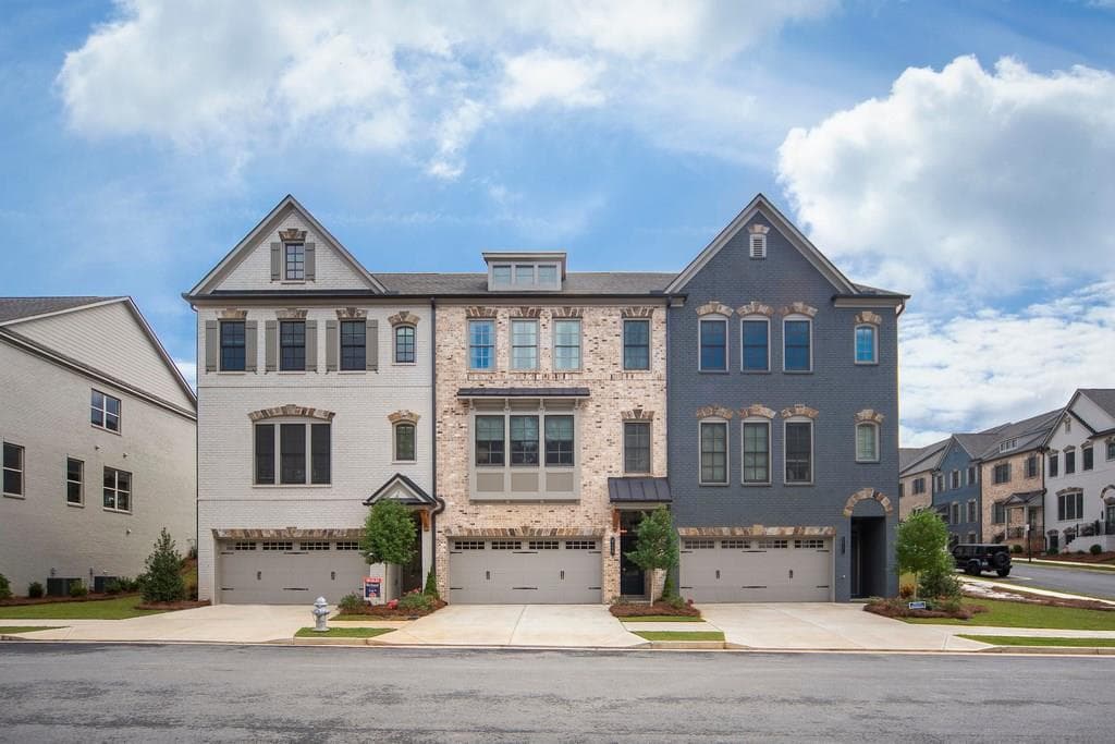 2490 Skyland Drive 25, Brookhaven, GA 30319 — most recent listing photo