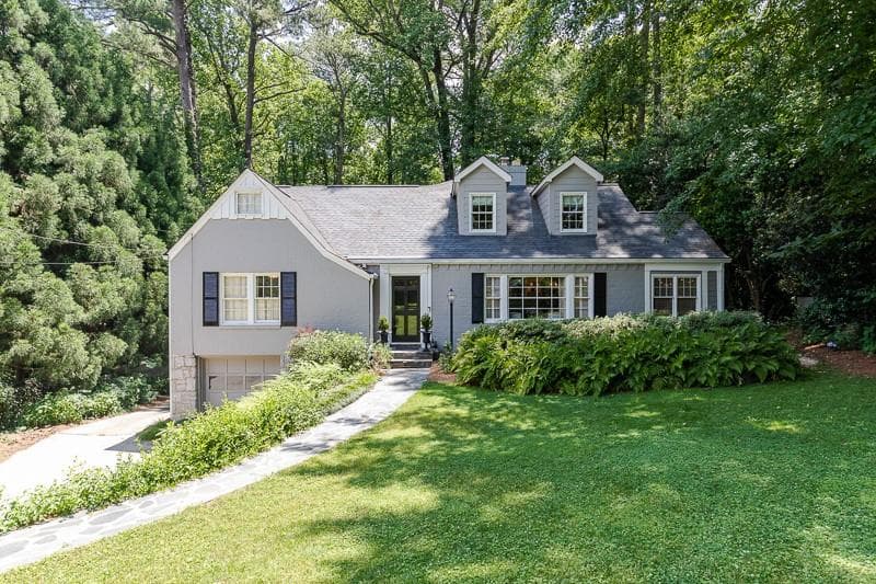 5 bedroom, 4,180 sq ft single family residence sold at 3843 Wieuca Terrace, Atlanta, GA 30342