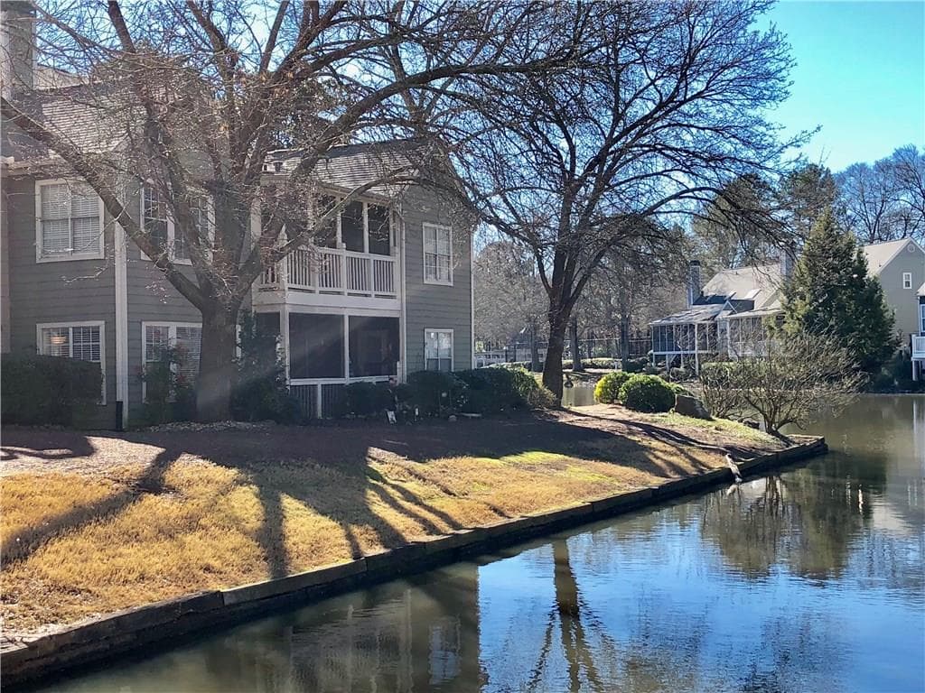 2 bedroom, 1,444 sq ft condominium sold at 403 Mill Pond Road, Roswell, GA 30076