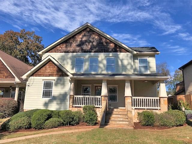 5 bedroom, 3,404 sq ft single family residence sold at 2288 Cottage Grove Avenue, Atlanta, GA 30317