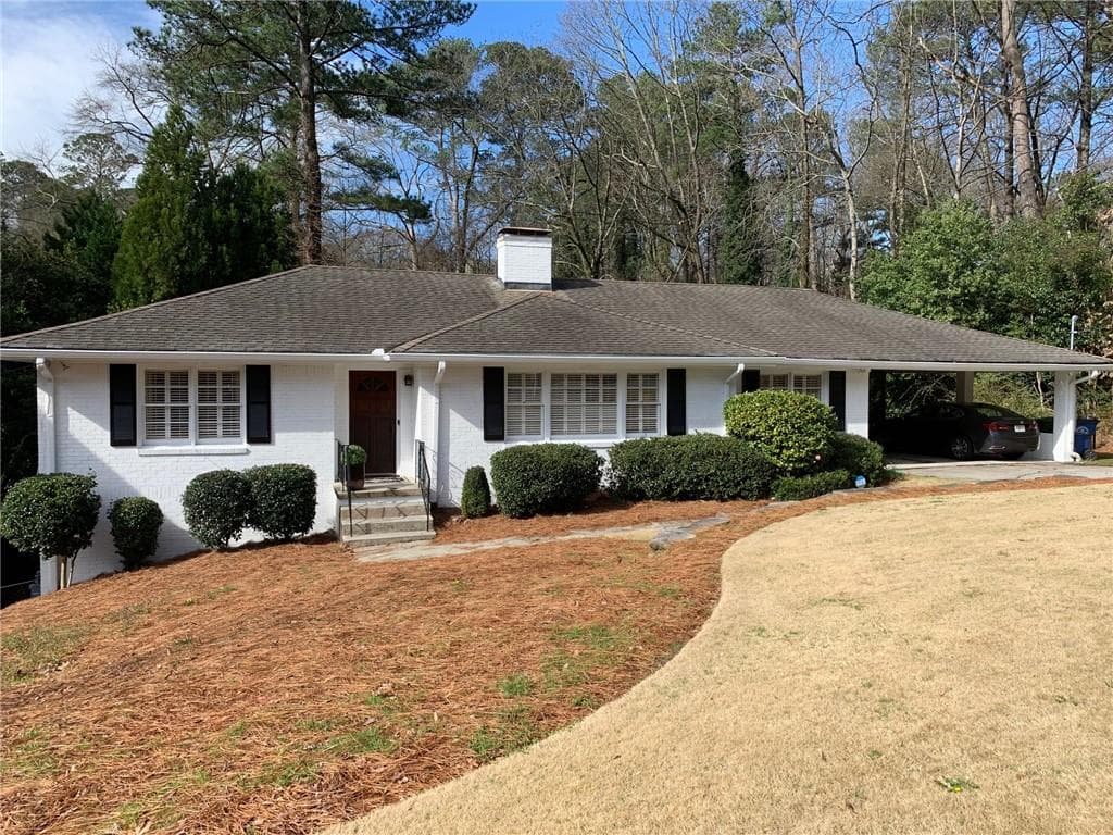 4 bedroom, 1,703 sq ft single family residence sold at 2552 Birchwood Drive, Atlanta, GA 30305