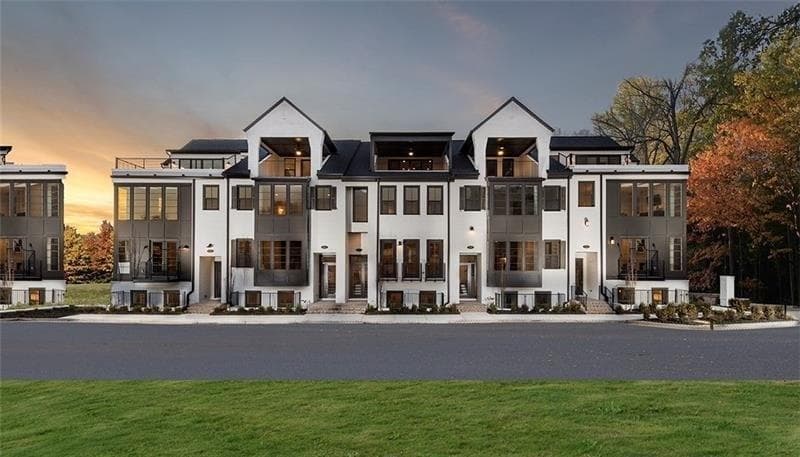 4530 Collins Avenue 14, Sandy Springs, GA 30342 — most recent listing photo
