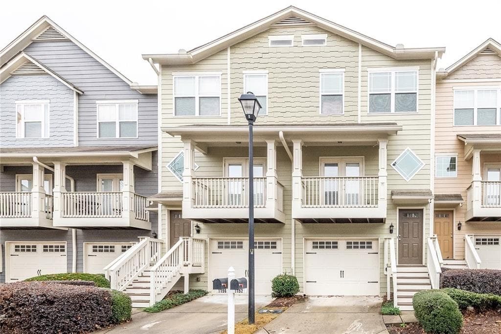 3 bedroom, 1,326 sq ft townhouse sold at 1152 Liberty Parkway, Atlanta, GA 30318
