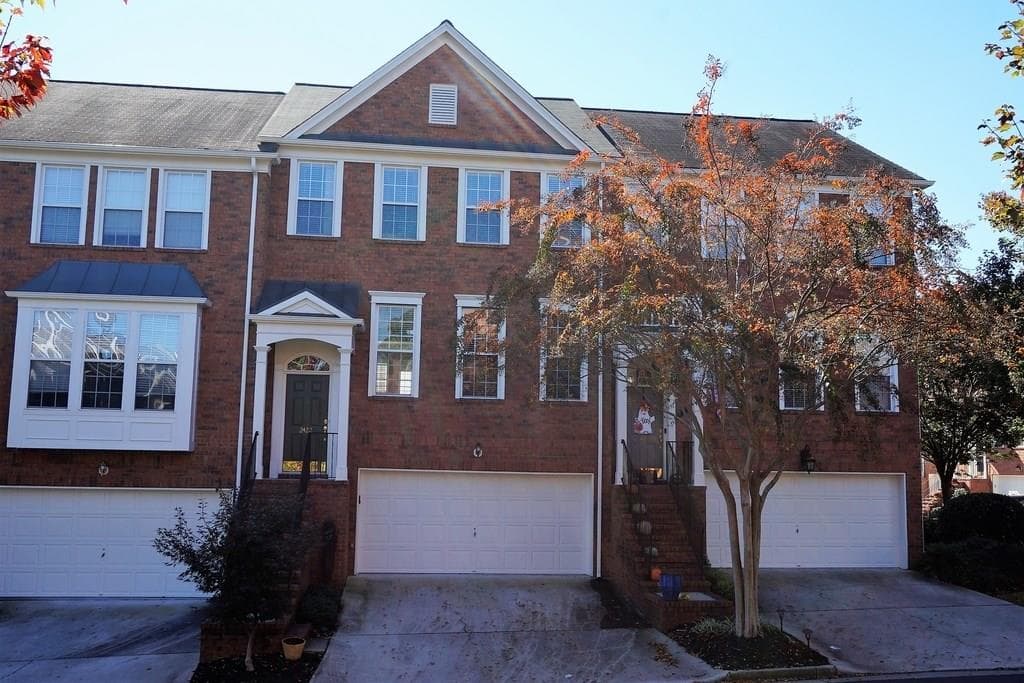 3 bedroom, 2,208 sq ft townhouse sold at 2422 BRIDLEWOOD Drive 24, Atlanta, GA 30339