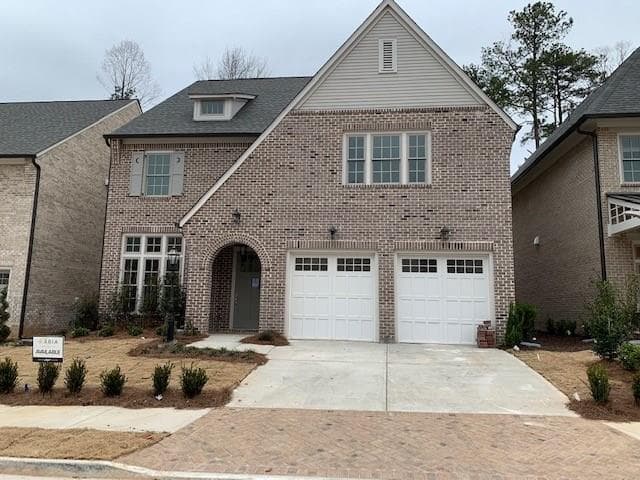 6467 Meridian Way, Sandy Springs, GA 30328 — most recent listing photo