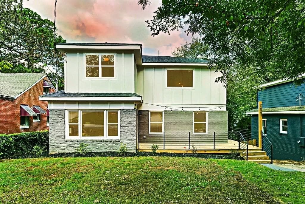 3 bedroom, 1,979 sq ft single family residence sold at 2422 Lynn Iris Drive, Decatur, GA 30032