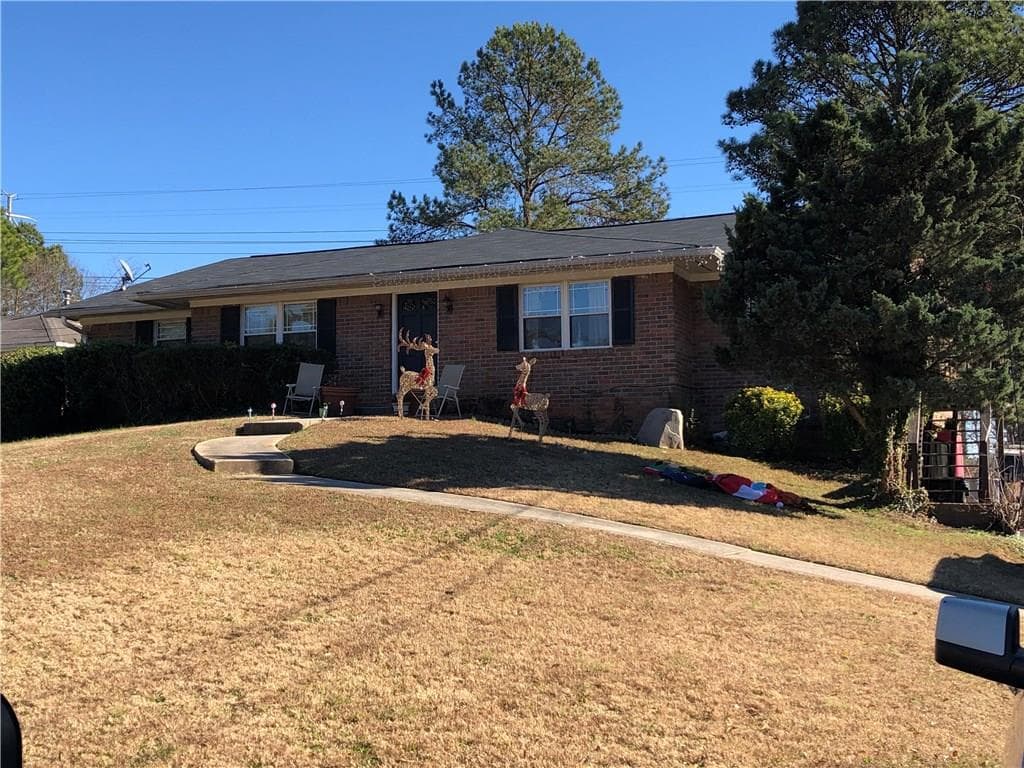 2865 Whispering Hills Drive, Atlanta, GA 30341 — most recent listing photo