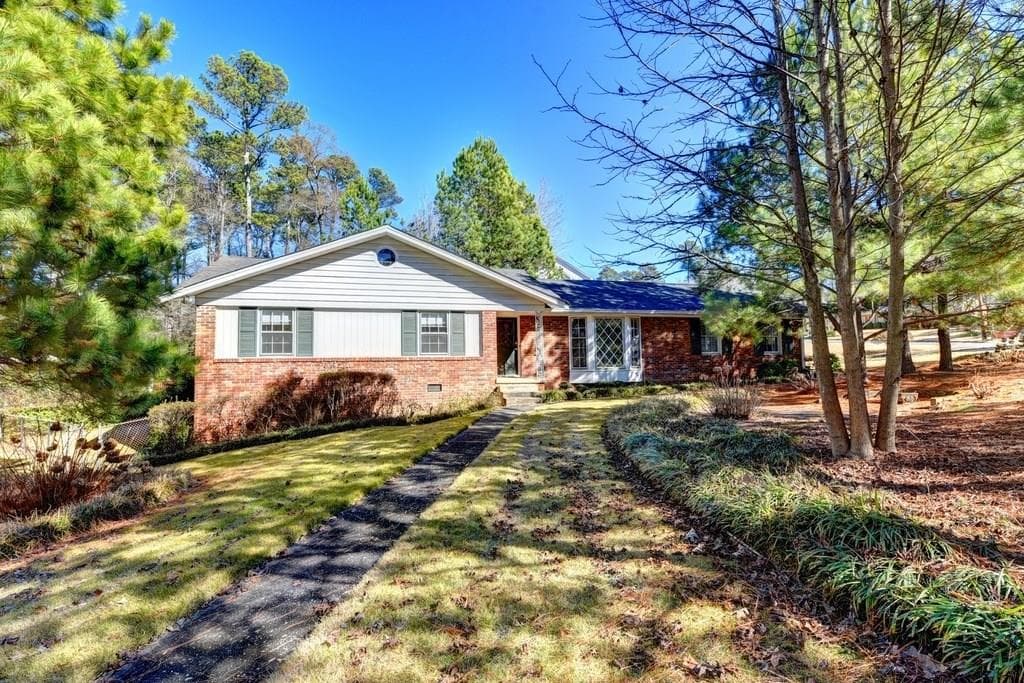 45 Bonnie Lane, Sandy Springs, GA 30328 — most recent listing photo