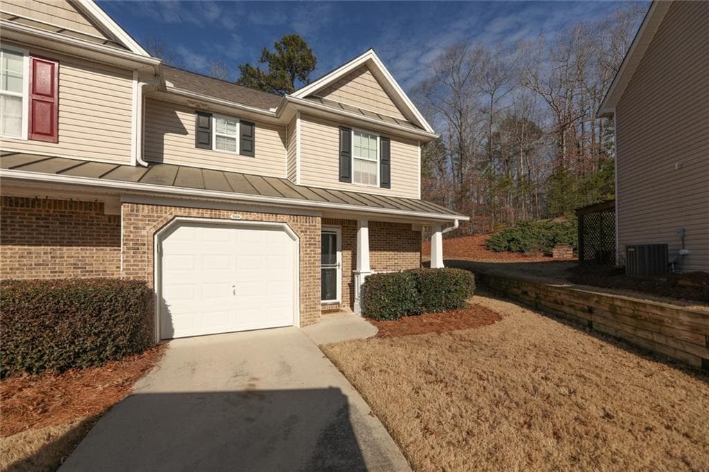 569 Fox Creek Crossing, Woodstock, GA 30188 — most recent listing photo