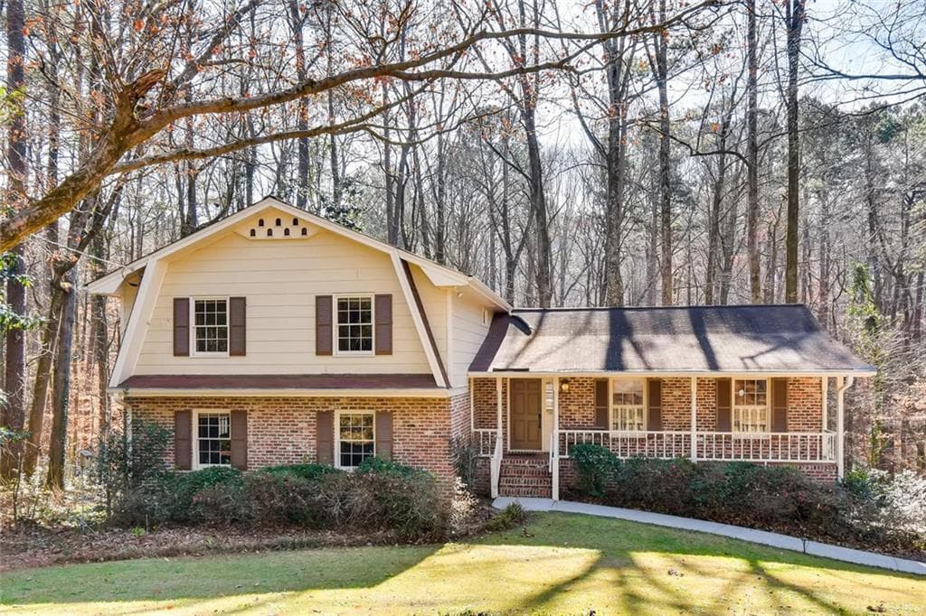 4 bedroom, 2,692 sq ft single family residence sold at 2263 Shasta Way, Atlanta, GA 30345